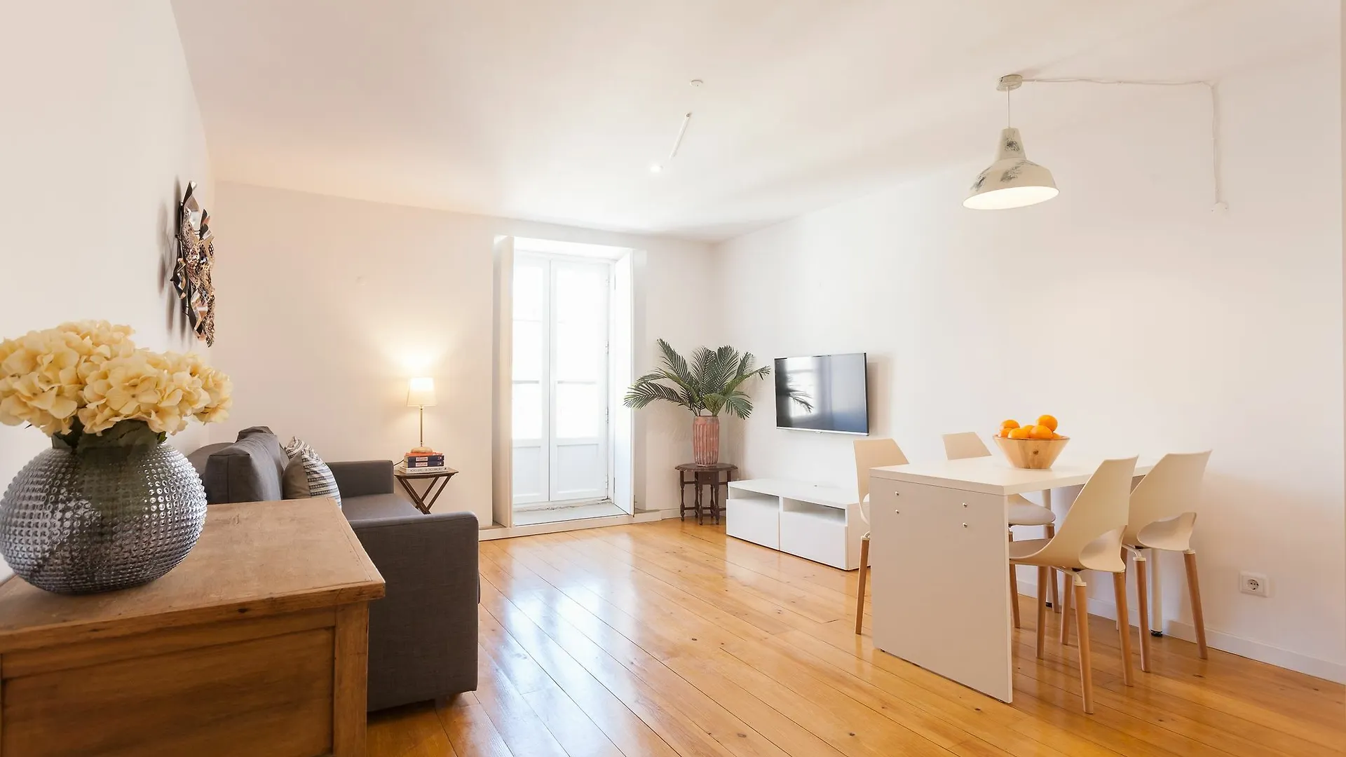Apartment Moniz Blue By Lu Holidays Lisbon
